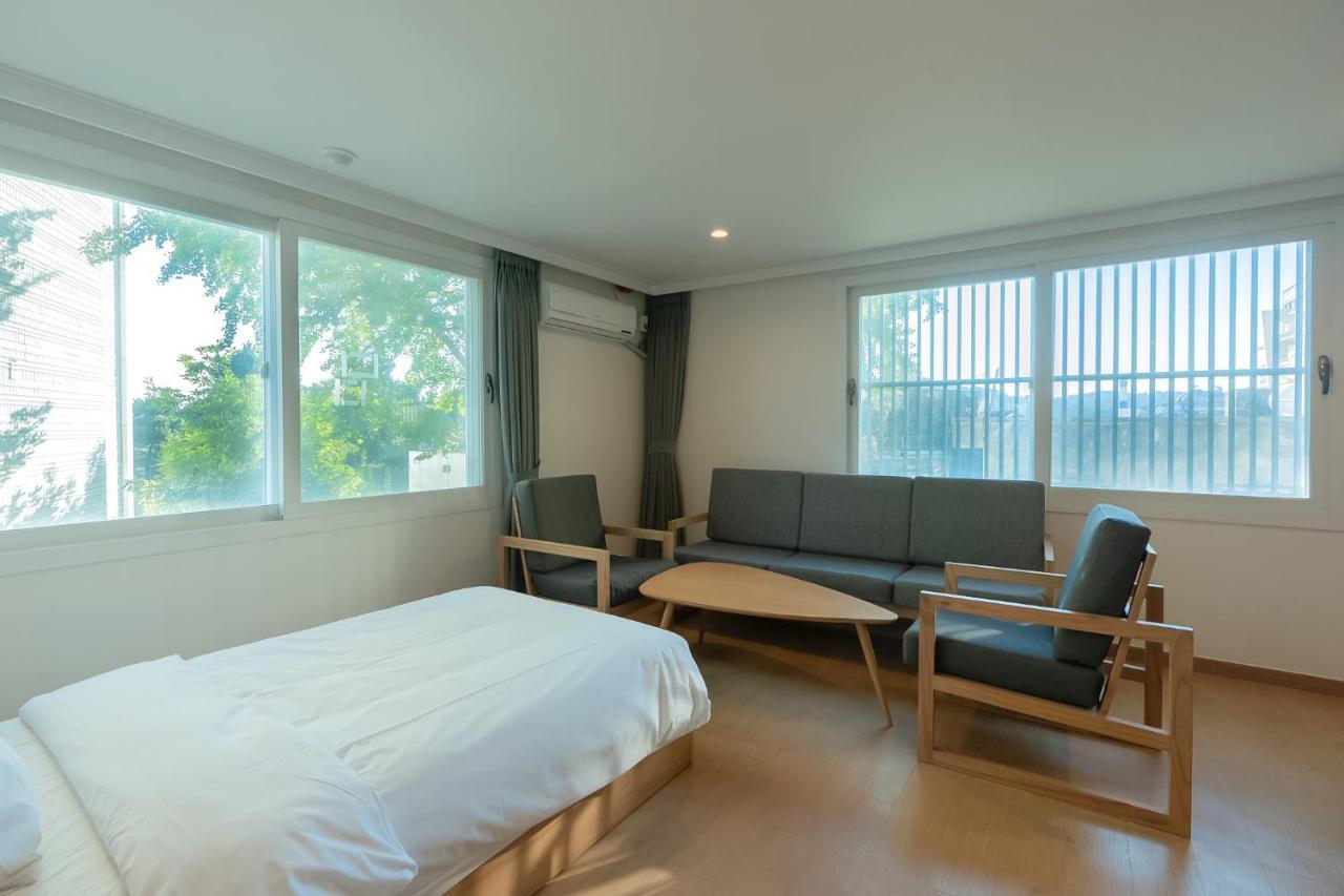 Heyy Seogwipo Hotel Extérieur photo