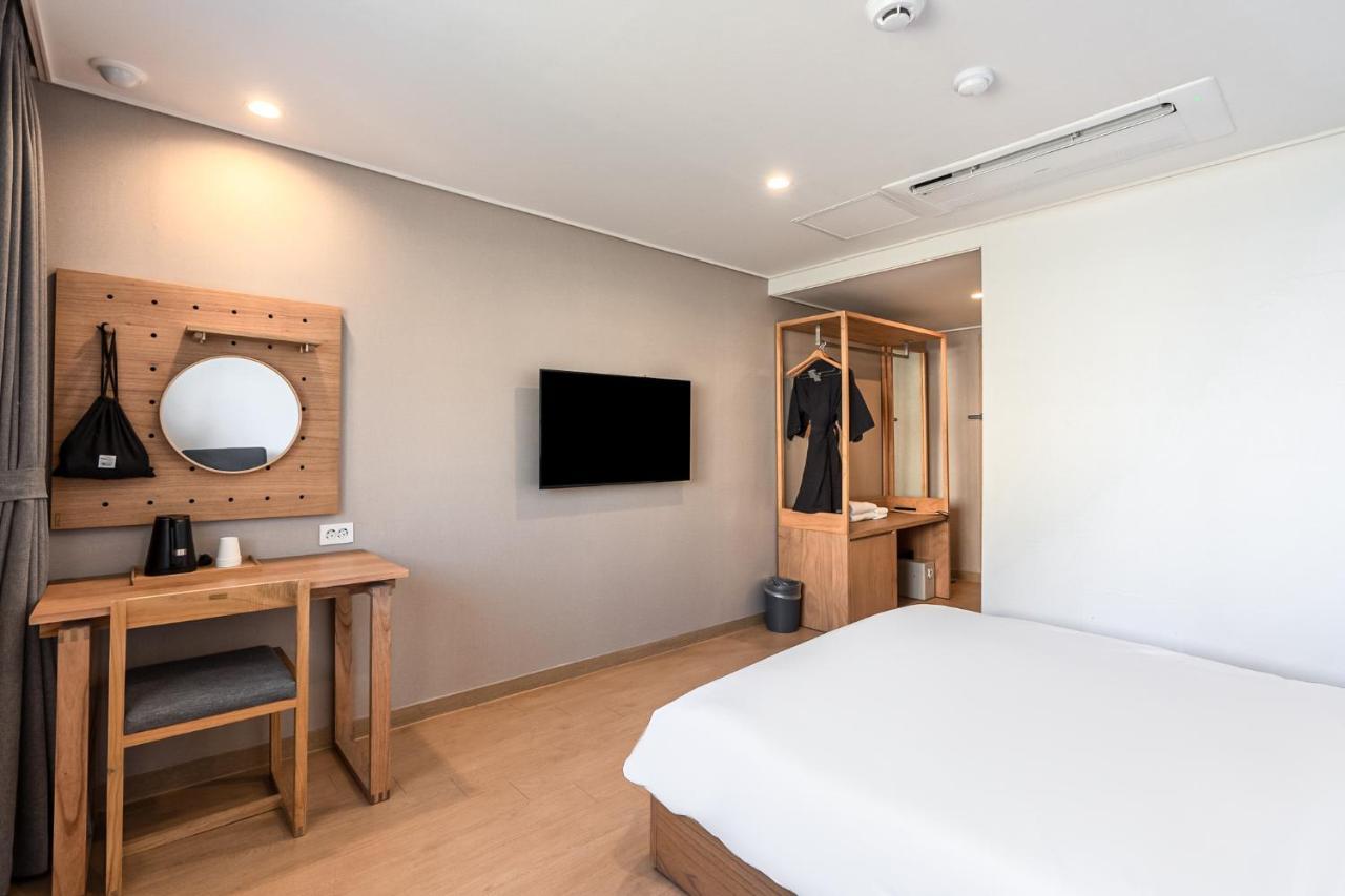 Heyy Seogwipo Hotel Extérieur photo