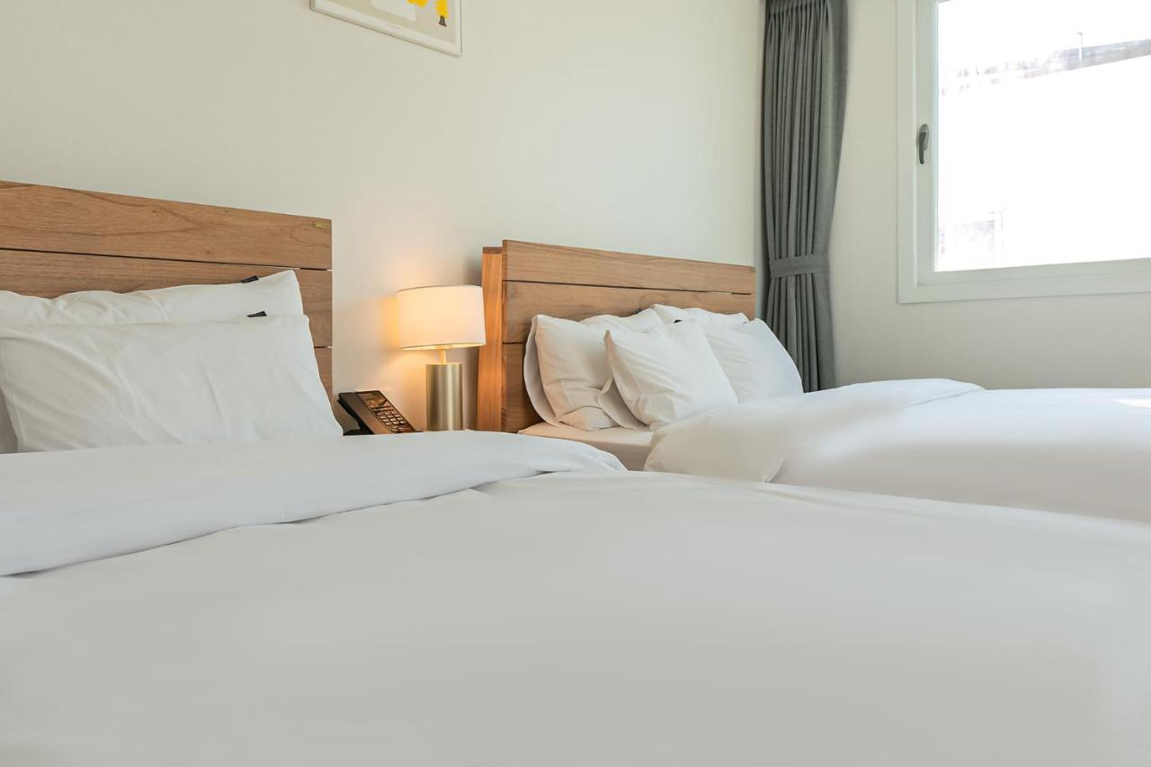 Heyy Seogwipo Hotel Extérieur photo