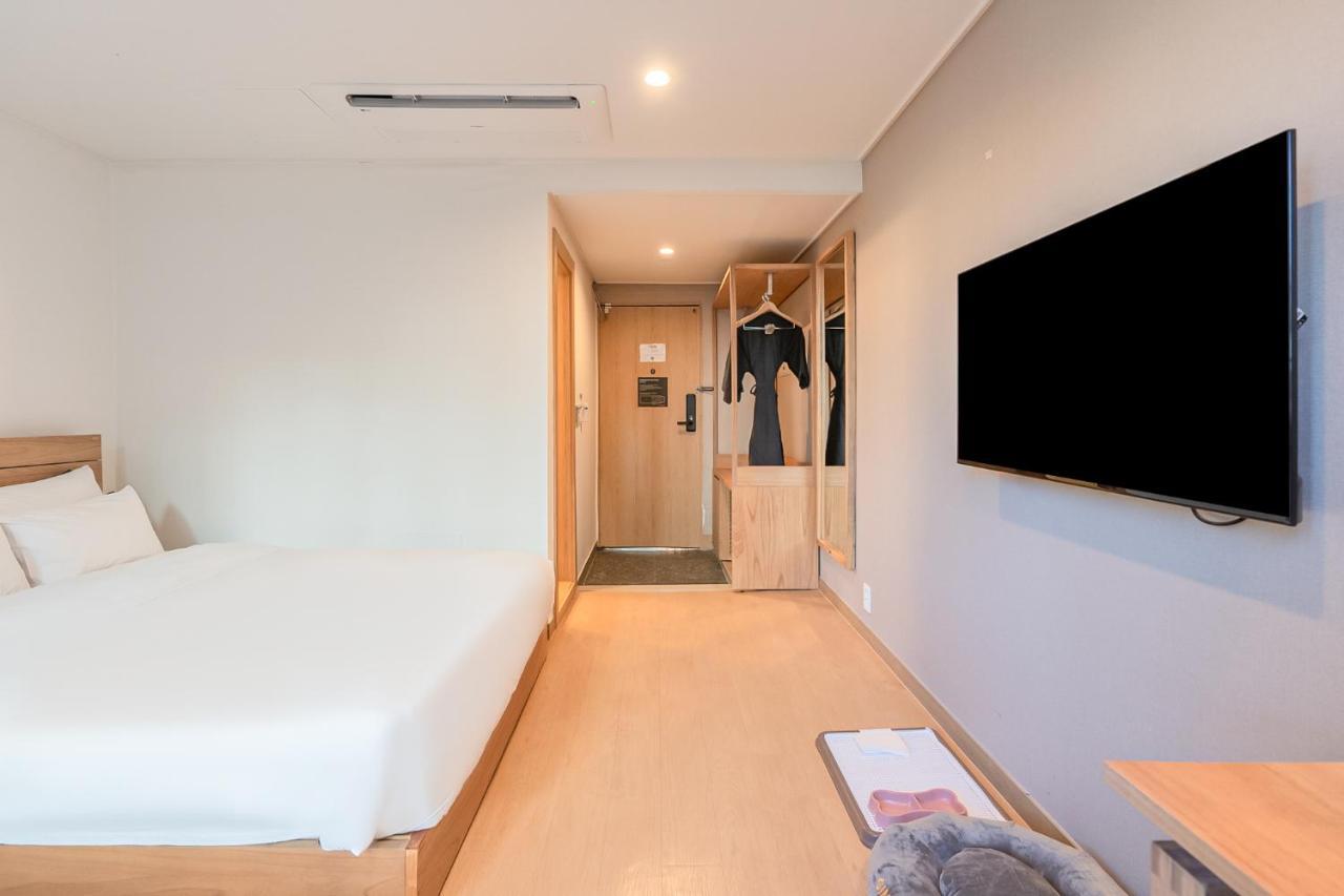 Heyy Seogwipo Hotel Extérieur photo