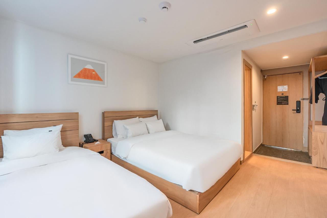 Heyy Seogwipo Hotel Extérieur photo