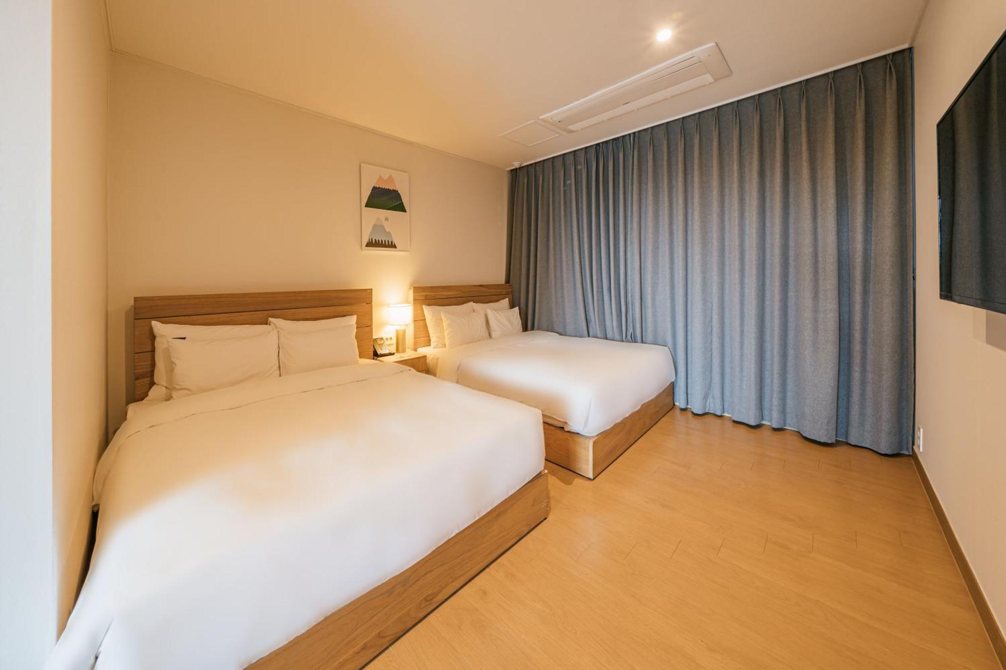 Heyy Seogwipo Hotel Extérieur photo