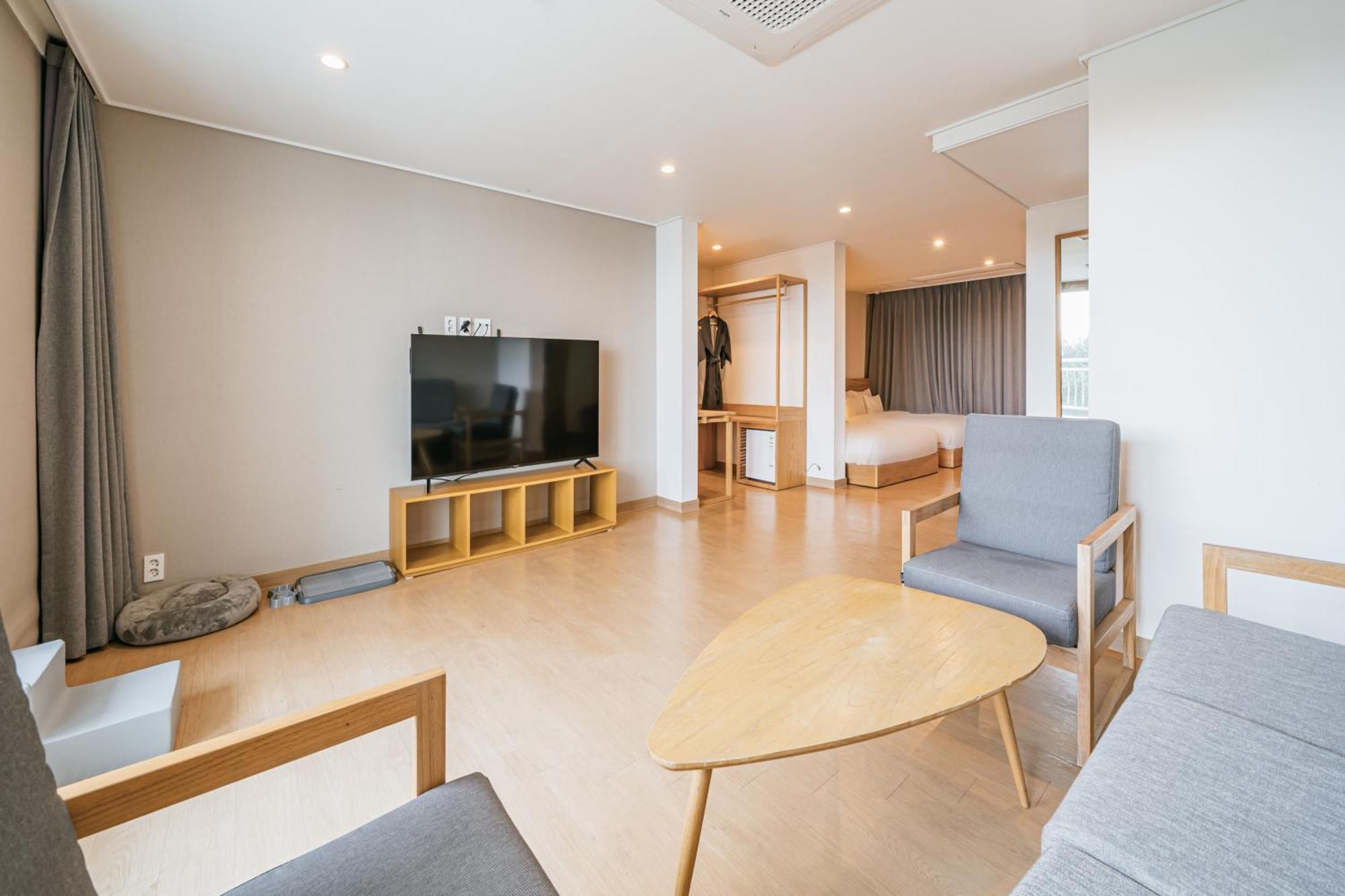 Heyy Seogwipo Hotel Extérieur photo